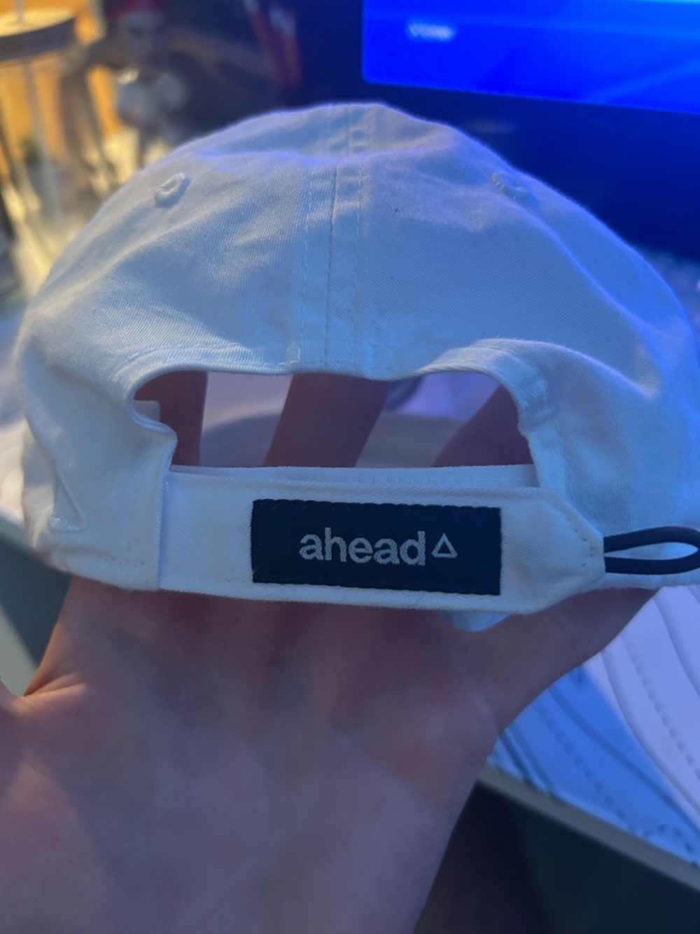 Signed hat - Picture 2 of 2